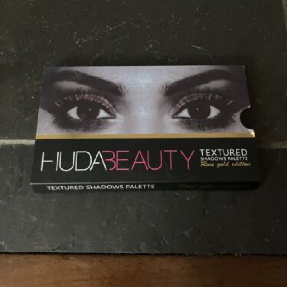 Huda Beauty Textured Shadows Palette ~ Rose Gold Edition ~ 0.63oz. [BNIB]